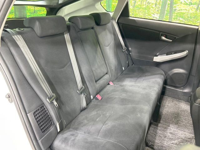 TOYOTA PRIUS 2013 Image 31