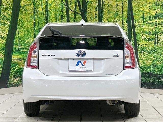 TOYOTA PRIUS 2013 Image 31