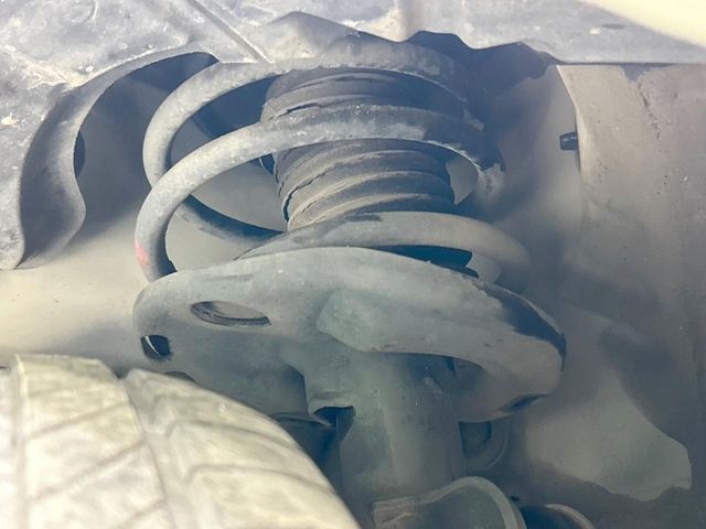 TOYOTA PRIUS 2013 Image 31