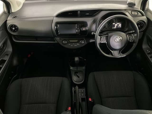 TOYOTA VITZ HYBRID 2017 Image 31