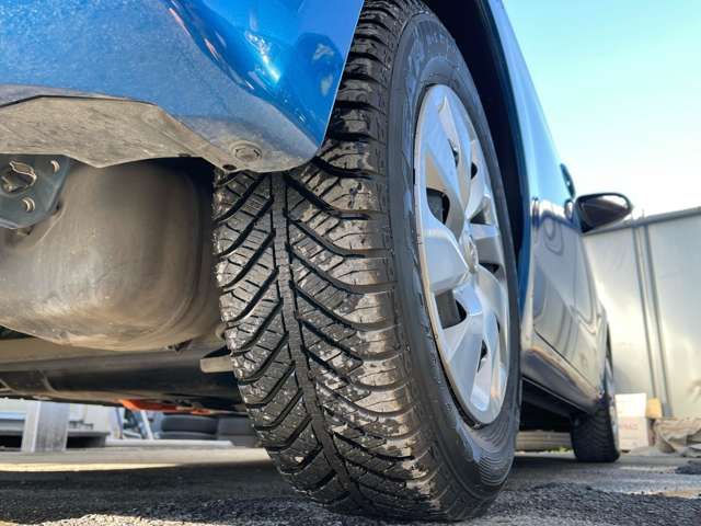 TOYOTA VITZ HYBRID 2017 Image 31