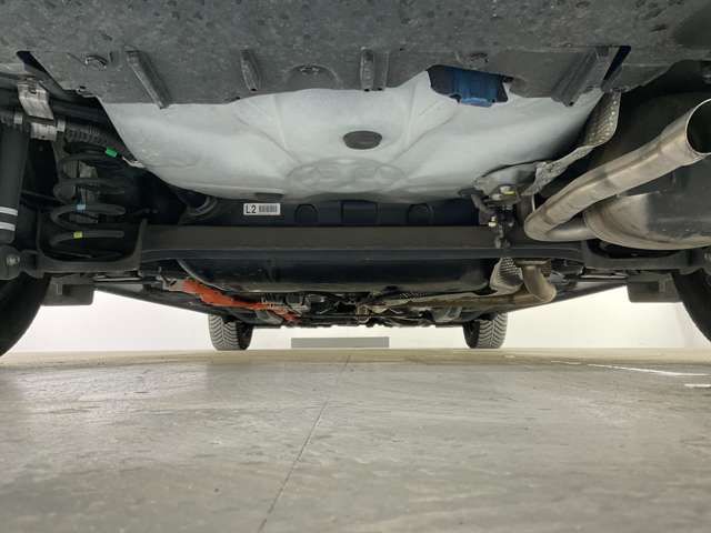 TOYOTA VITZ HYBRID 2017 Image 31