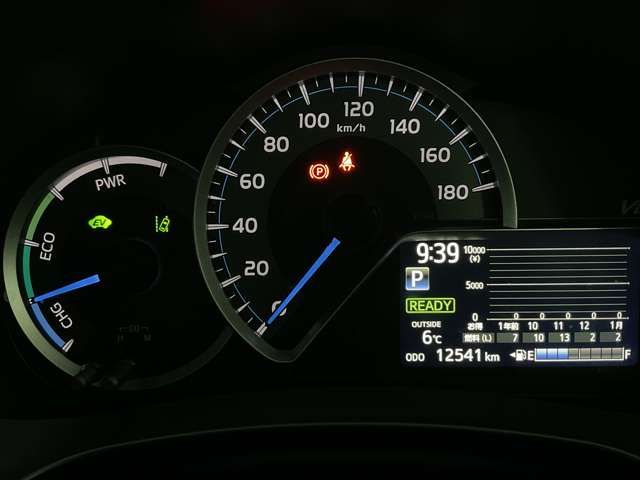 TOYOTA VITZ HYBRID 2017 Image 31