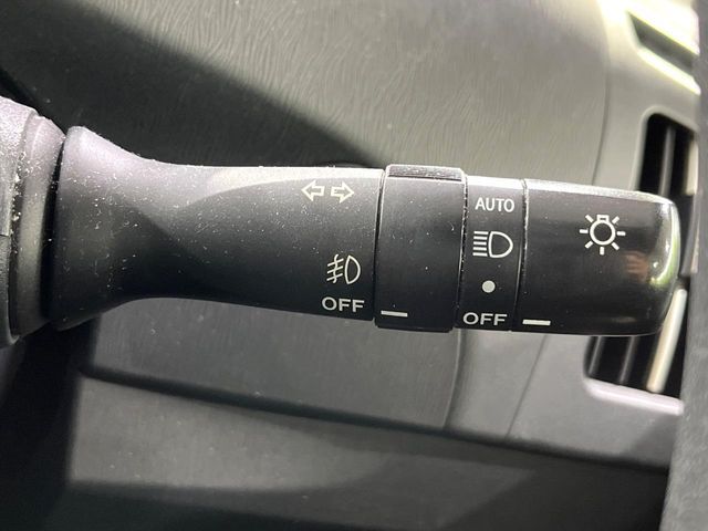 TOYOTA PRIUS 2013 Image 31