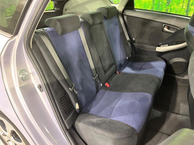 TOYOTA PRIUS 2013 Image 31