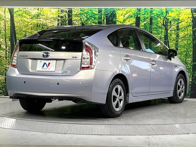 TOYOTA PRIUS 2013 Image 31