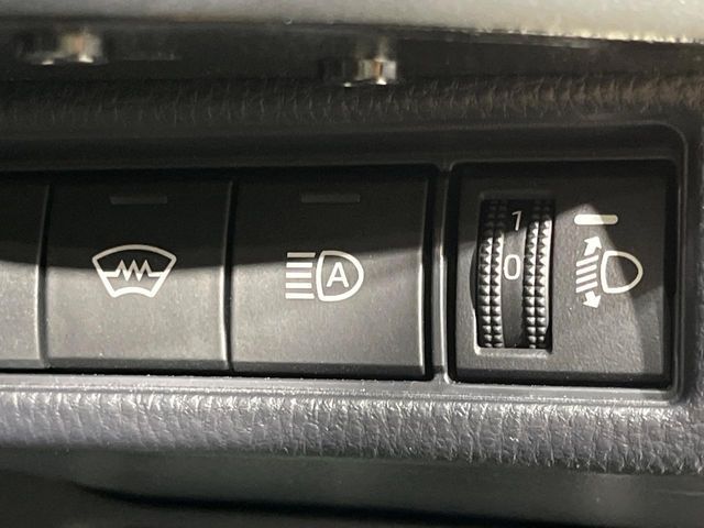 TOYOTA PRIUS 4WD 2023 Image 31