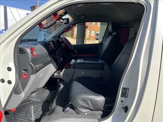 NISSAN NV350 CARAVAN 2020 Image 31