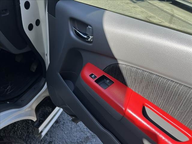 NISSAN NV350 CARAVAN 2020 Image 31