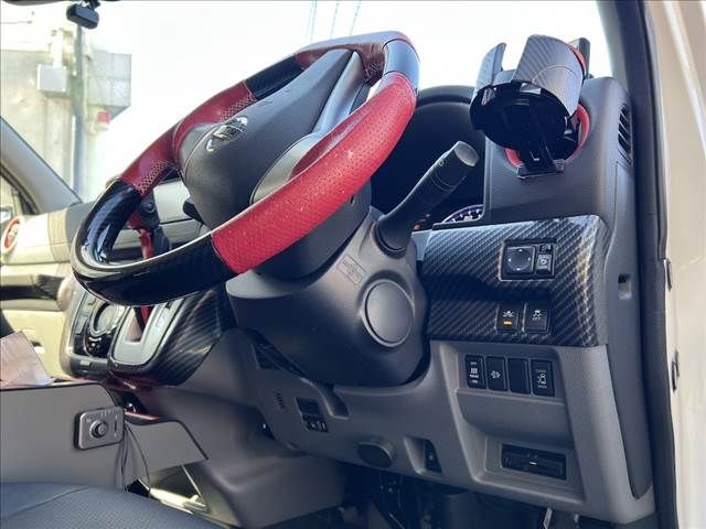 NISSAN NV350 CARAVAN 2020 Image 31