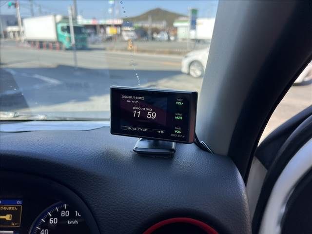 NISSAN NV350 CARAVAN 2020 Image 31