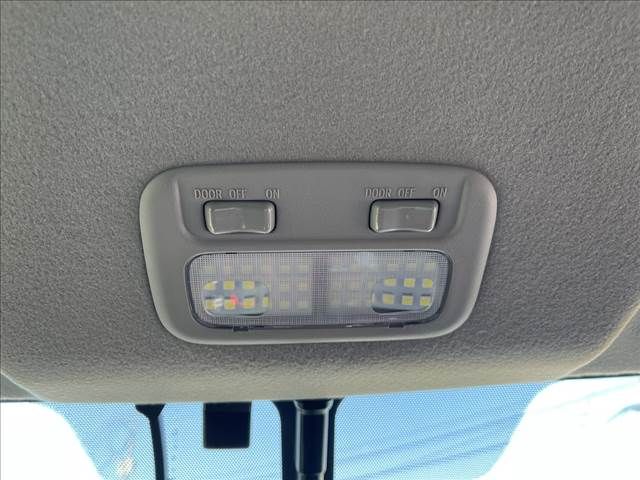 NISSAN NV350 CARAVAN 2020 Image 31