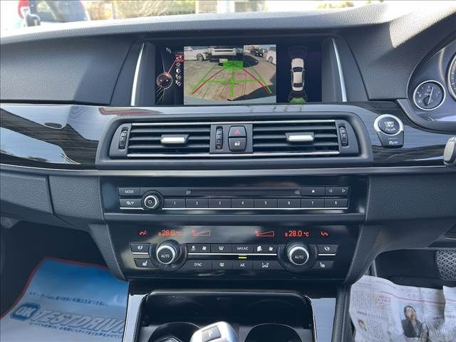 BMW 5SERIES SEDAN 2016 Image 31