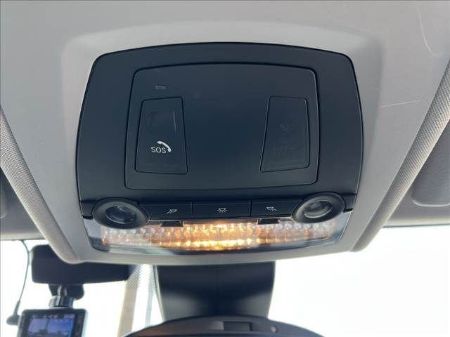 BMW 5SERIES SEDAN 2016 Image 31