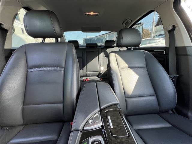 BMW 5SERIES SEDAN 2016 Image 31