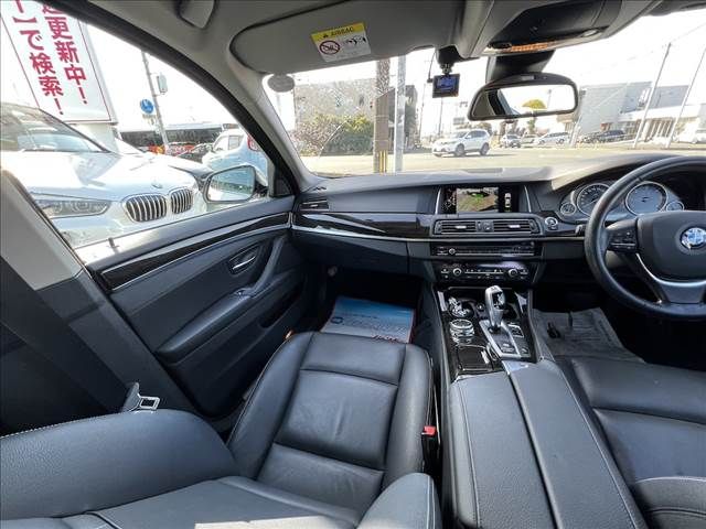 BMW 5SERIES SEDAN 2016 Image 31