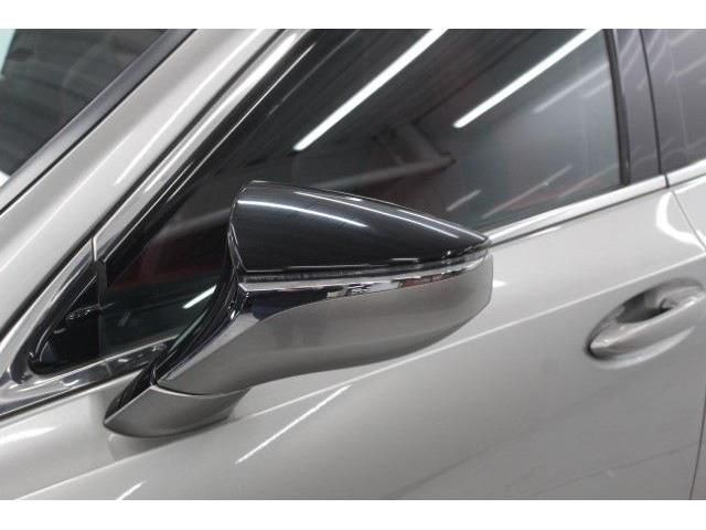 TOYOTA LEXUS ES300H 2019 Image 31