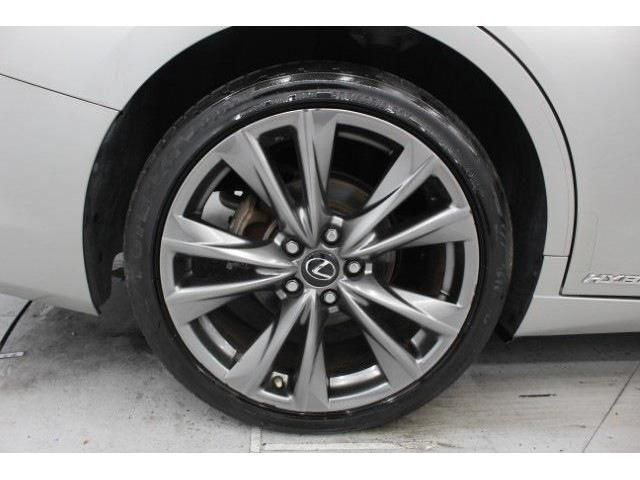 TOYOTA LEXUS ES300H 2019 Image 31