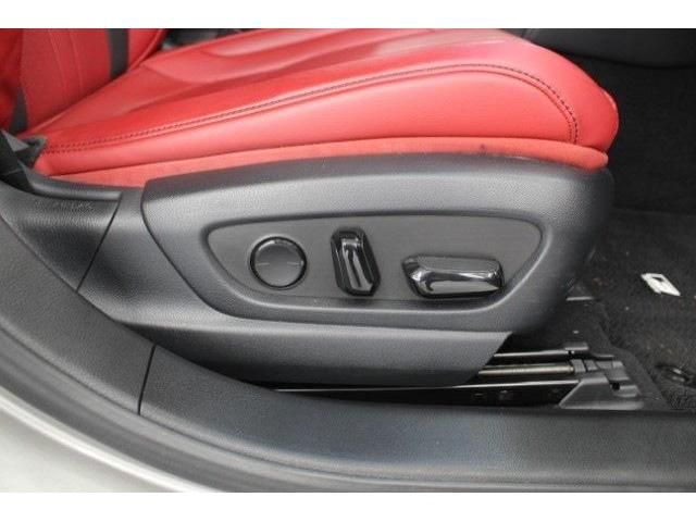 TOYOTA LEXUS ES300H 2019 Image 31