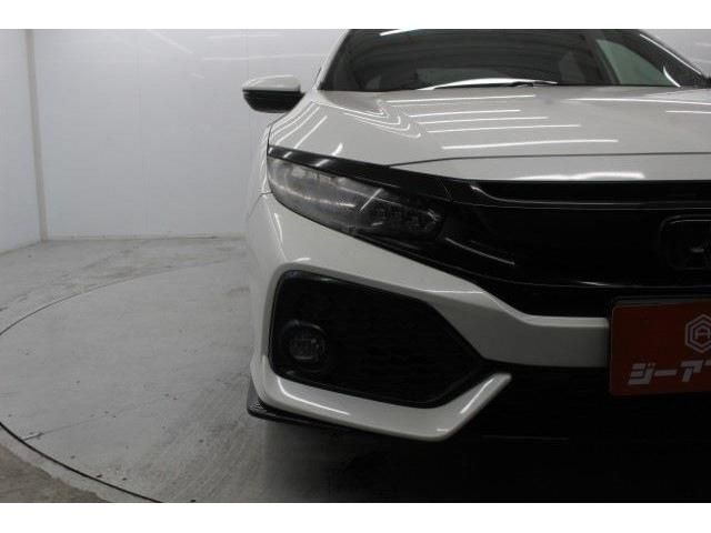 HONDA CIVIC HATCHBACK 2018 Image 31