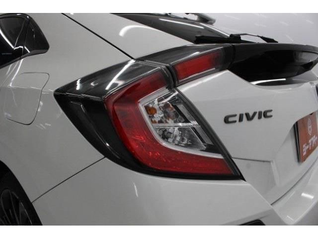 HONDA CIVIC HATCHBACK 2018 Image 31