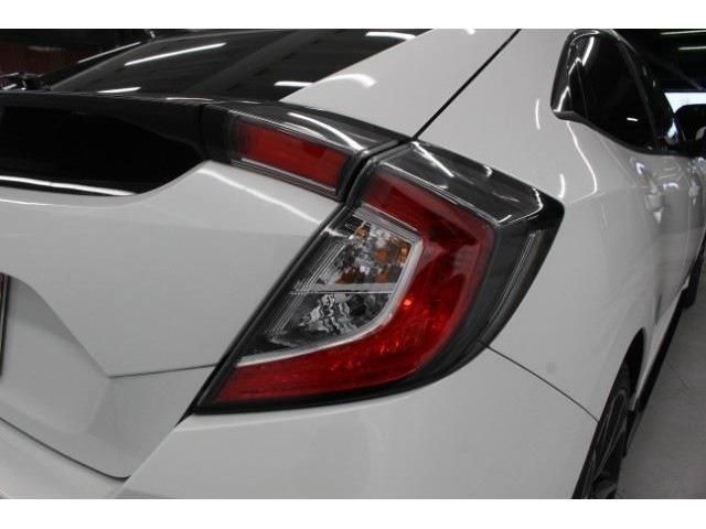 HONDA CIVIC HATCHBACK 2018 Image 31