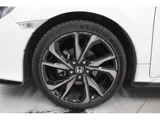 HONDA CIVIC HATCHBACK 2018 Image 31