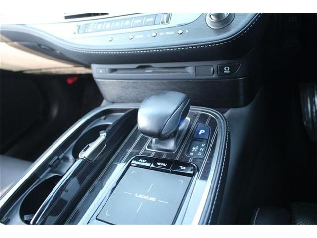 TOYOTA LEXUS LS500H 4WD 2017 Image 31