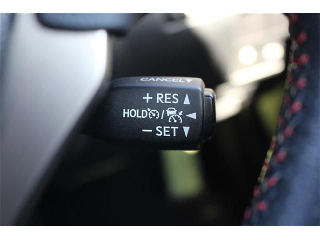 TOYOTA LEXUS IS200T 2017 Image 31