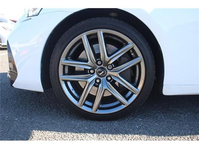 TOYOTA LEXUS IS200T 2017 Image 31