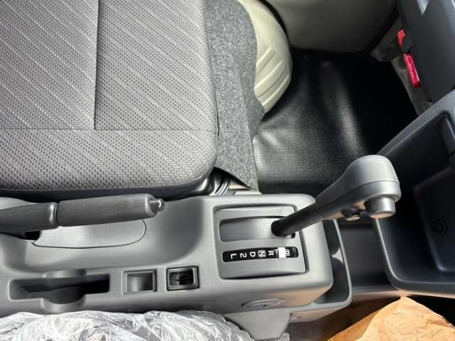 SUZUKI CARRY TRUCK 4WD 2025 Image 31