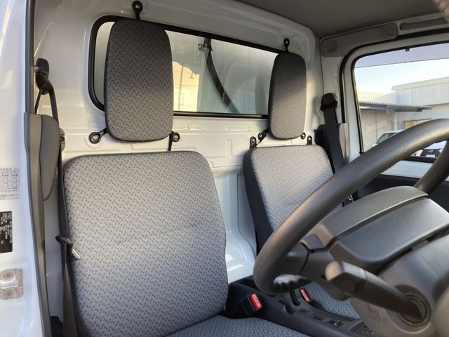 SUZUKI CARRY TRUCK 4WD 2025 Image 31