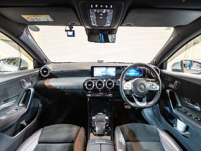 MERCEDES BENZ A CLAS 2019 Image 31