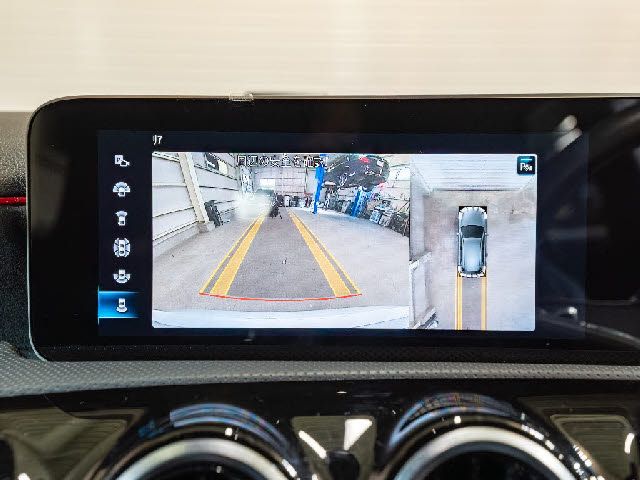 MERCEDES BENZ A CLAS 2019 Image 31