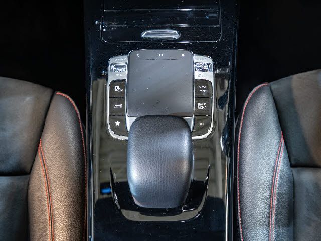 MERCEDES BENZ A CLAS 2019 Image 31