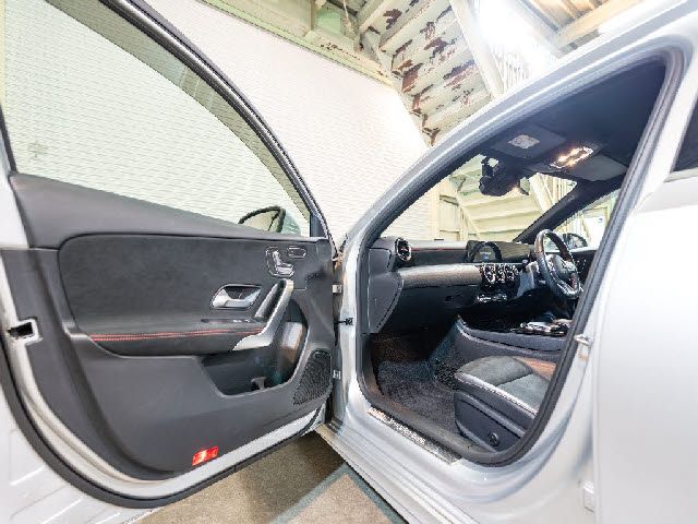 MERCEDES BENZ A CLAS 2019 Image 31