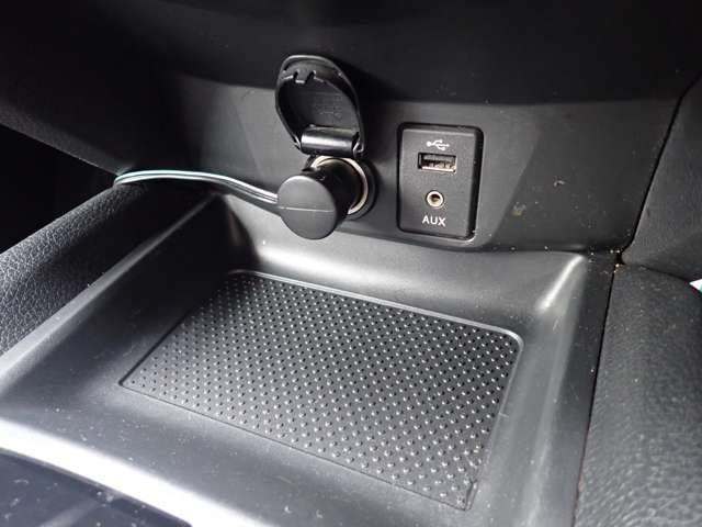 NISSAN X-TRAIL HYBRID 2WD 2015 Image 31