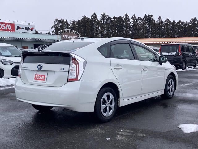 TOYOTA PRIUS 2014 Image 31