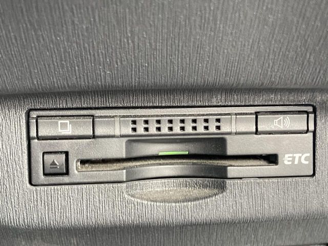 TOYOTA PRIUS 2014 Image 31