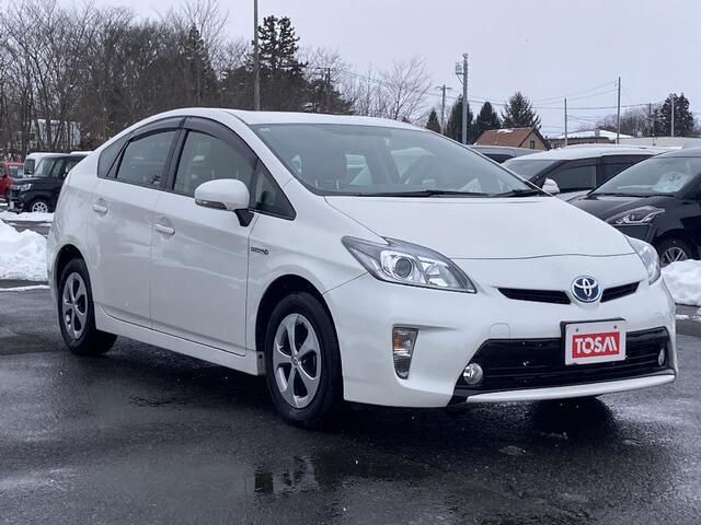 TOYOTA PRIUS 2014 Image 31