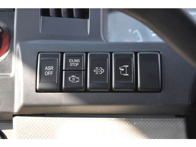 ISUZU ELF 2012 Image 31