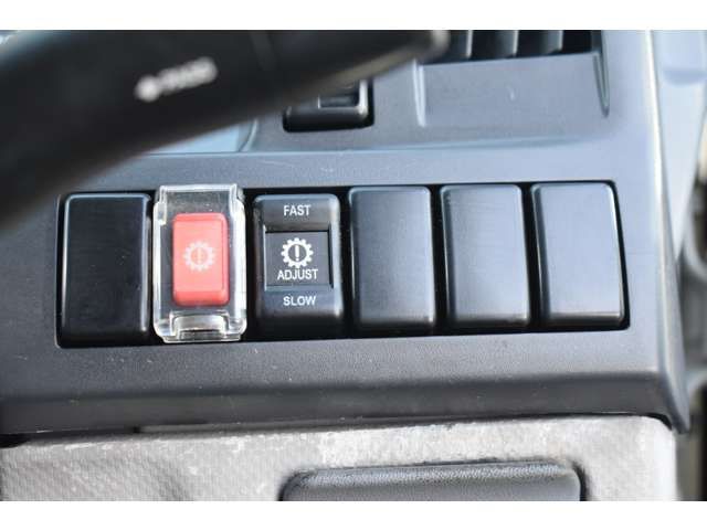 ISUZU ELF 2012 Image 31