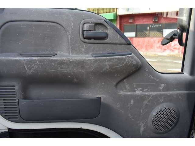 ISUZU ELF 2012 Image 31