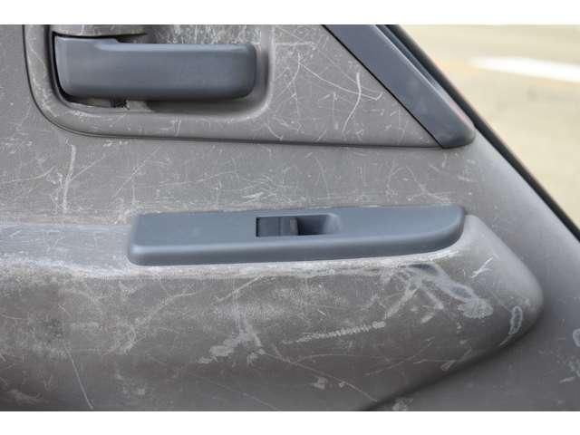 ISUZU ELF 2012 Image 31