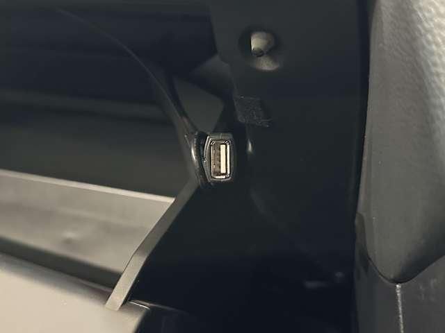 SUBARU IMPREZA SPORT HYBRID 2016 Image 31