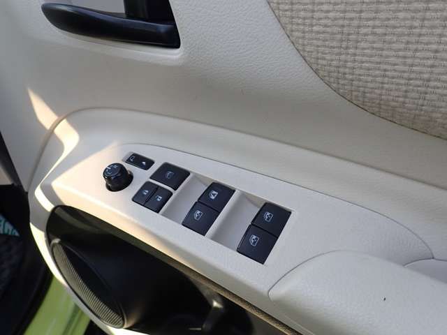 TOYOTA SIENTA HYBRID 2015 Image 31