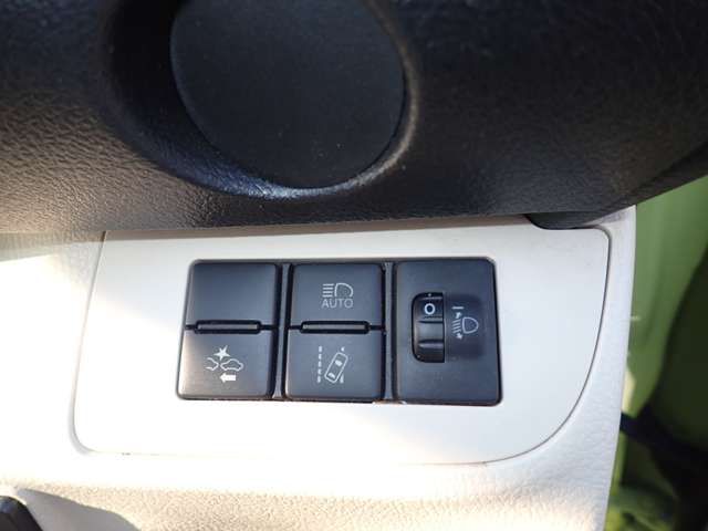 TOYOTA SIENTA HYBRID 2015 Image 31