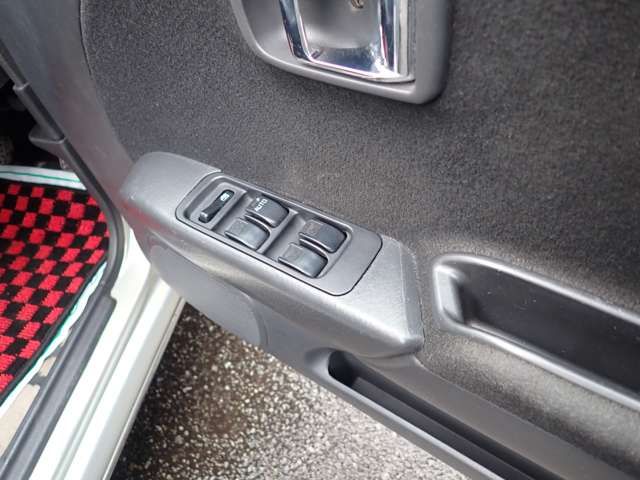 DAIHATSU MIRA GINO 2002 Image 31