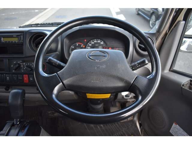 HINO DUTRO 2017 Image 31