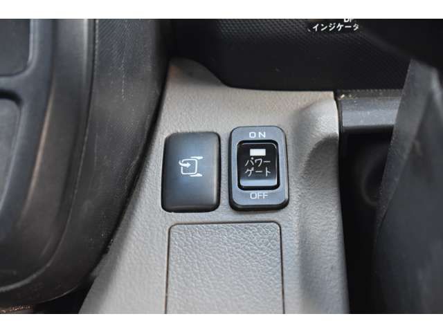 HINO DUTRO 2017 Image 31